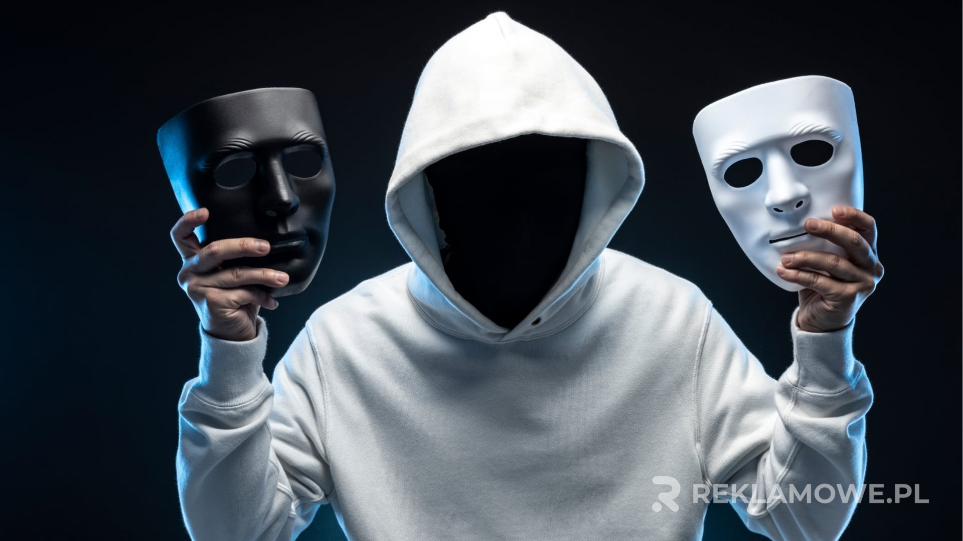 Bluza reklamowa dla firmy – jak wybrać odpowiedni model na 2026 rok