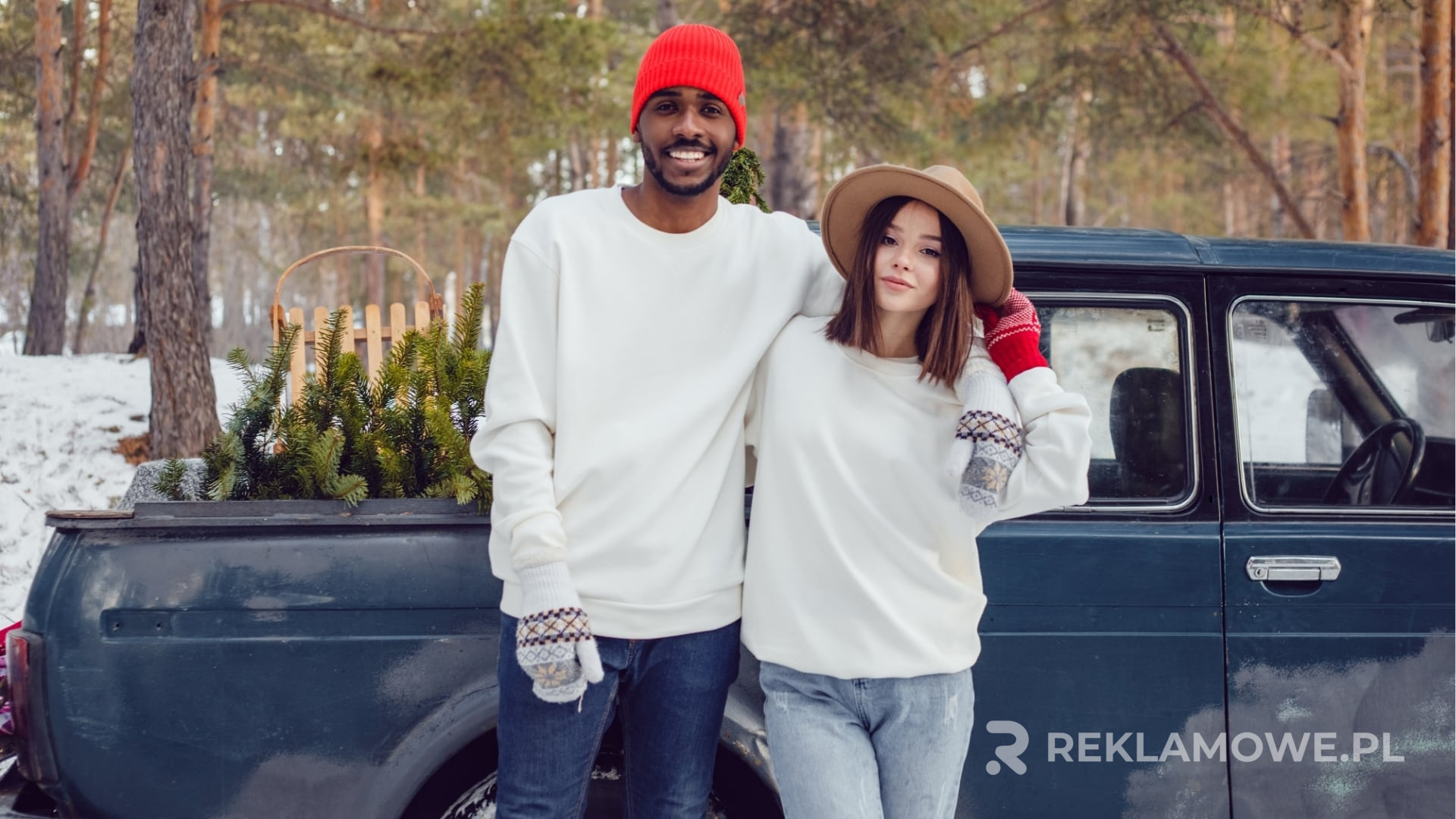 Trendy w projektowaniu bluz reklamowych w 2026 roku